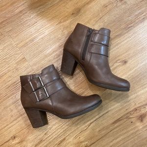 Clarks brown booties